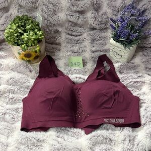 Victoria sport Women's Burgundy Bra size 34D